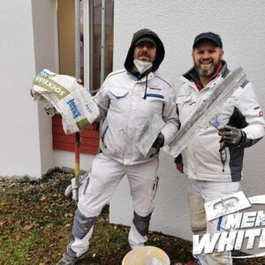 Nie verkehrt immer ein Säckchen Sockel SM dabei zu haben :)