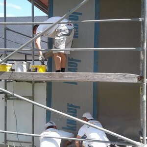 Men in White gemeinsam stark