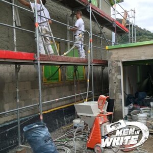 Mit Putz von Knauf und PFT Maschinen läuft reibungslos !