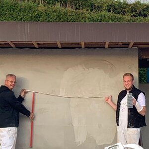 Auch mit dem Cheffe kann man 1,50 m Abstand halten.