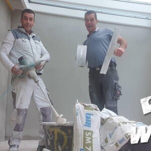 Die Hausmarke unter den Klima Kumpels, Knauf SM 700 pro. Läuft, bei Alex und Jorge aus Bonn. Grüße und bleibt weiter Fit und Gesund