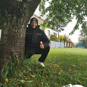 Buddies auch im Regen.