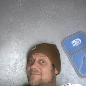 Rotkalk Spachtel mit metallic Effekt