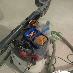 Nach dem schleifen eine Pause und natürlich mit Brotzeit Box